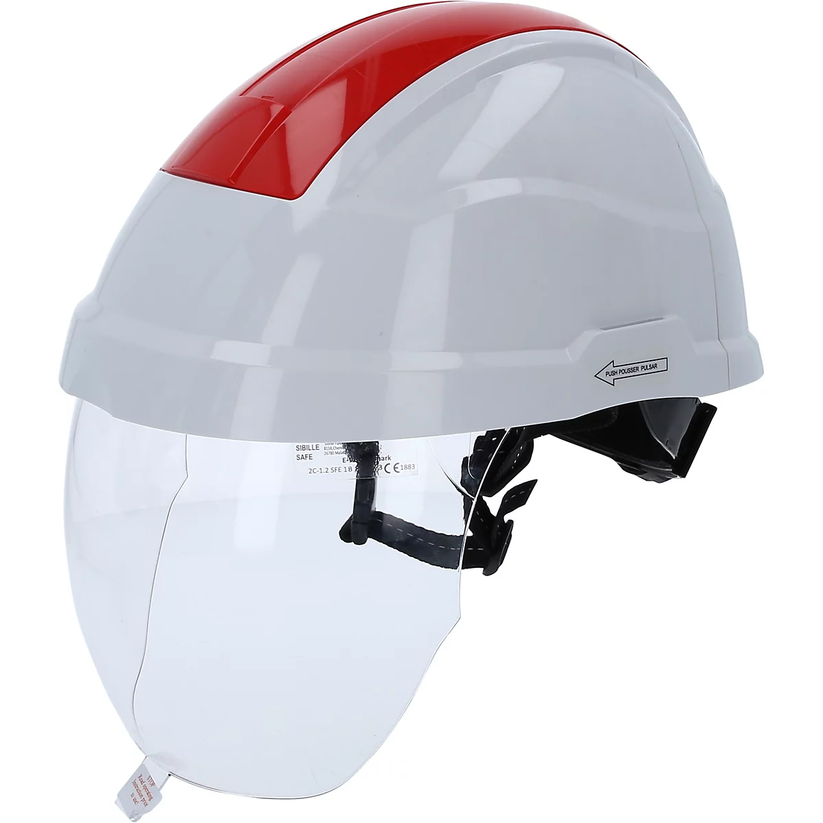 Casque de chantier blanc avec dessus rouge et visière transparente. Sangle noire pour la fixation.